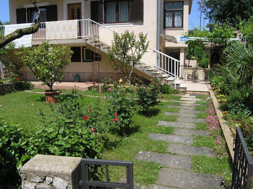 Apartments Ines Krk Town Kültér fotó