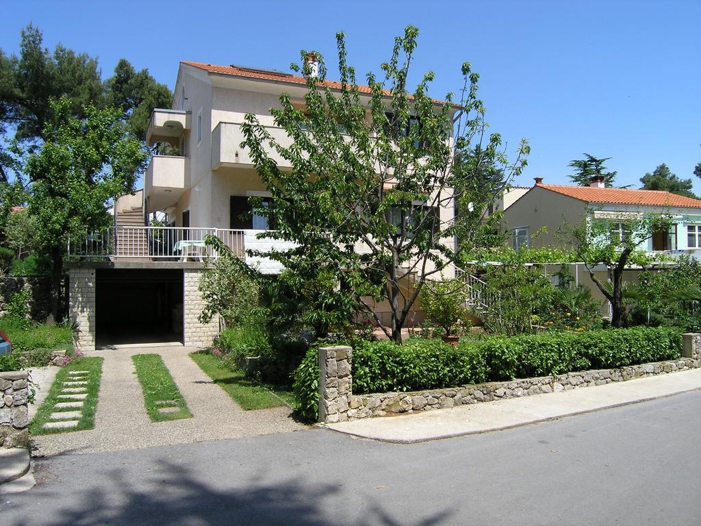Apartments Ines Krk Town Kültér fotó